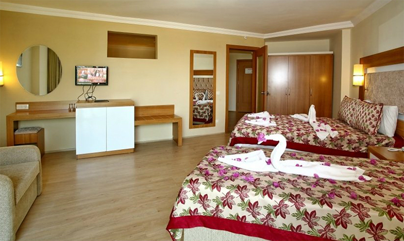 Hedef Beach Resort Hotel